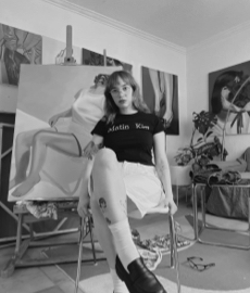 Mónica Loya: La pintora mexicana que captura la fragilidad emocional con trazos surrealistas